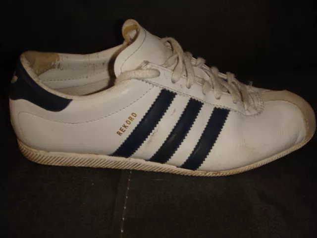 Adidas sales rekord trainers