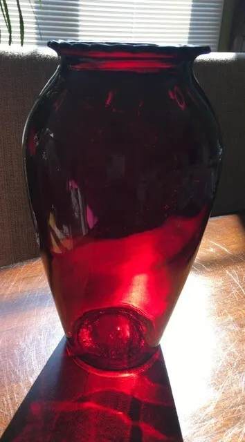Vintage Anchor Hocking Red Royal Ruby Glass Vase Red With Scalloped Rim 9" Tall