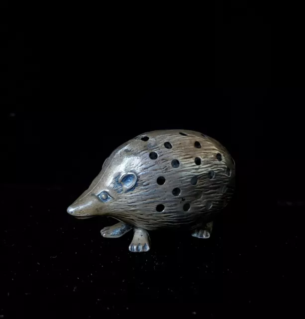 Sterling Silver HEDGEHOG Pin cushion Saunders & Shepherd 1904 Edwardian Antique