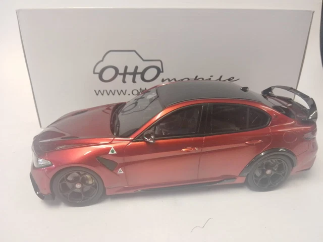 1:18 MOTORHELIX Alfa Romeo Giulia Gtam Rosso Gta Rouge + Moteur Die