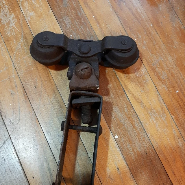 VINTAGE BARN DOOR ROLLERS HANGERS read