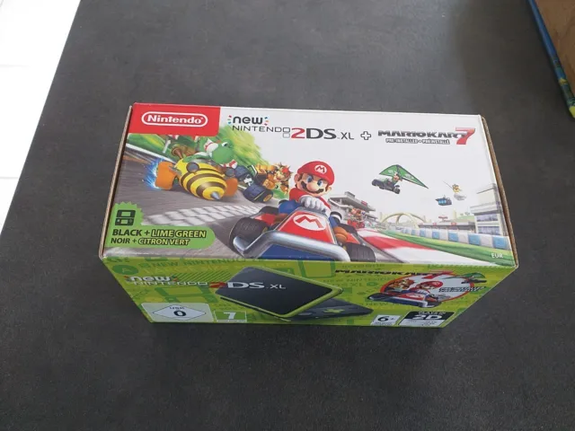 New Nintendo 2DS XL Pack de Console Mario Kart 7 - Noir/Citron Vert