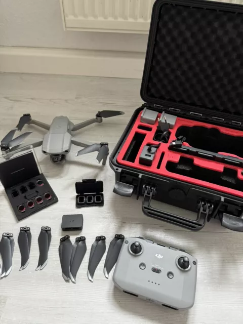 DJI Mavic Air 2 Fly More Combo Kamera-Drohne - Grau