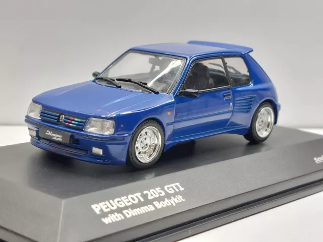 Solido. echelle 1/43. Peugeot 205 Dimma bleue 1989.    Neuf en boite.