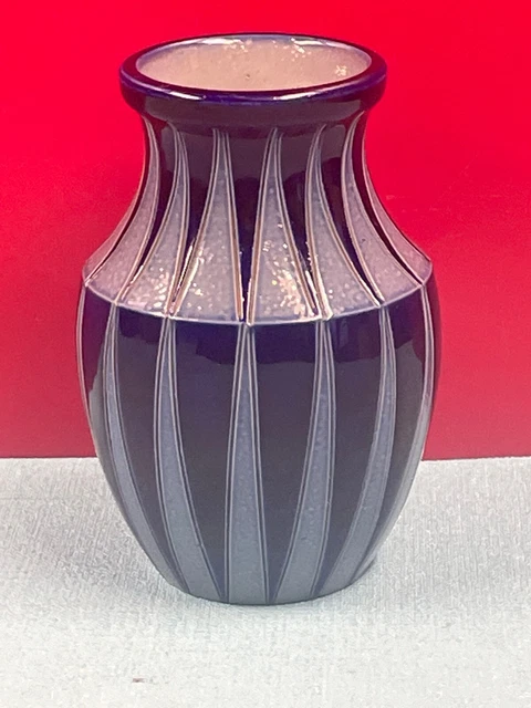 Petit vase art déco à décor géométrique, signature à identifier - grès d'alsace