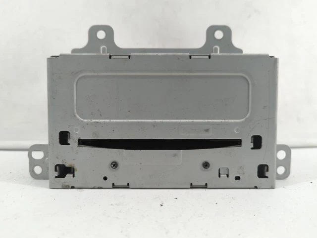 2011-2012 Chevrolet Equinox Am Fm Cd Player Radio Receiver LGRAL