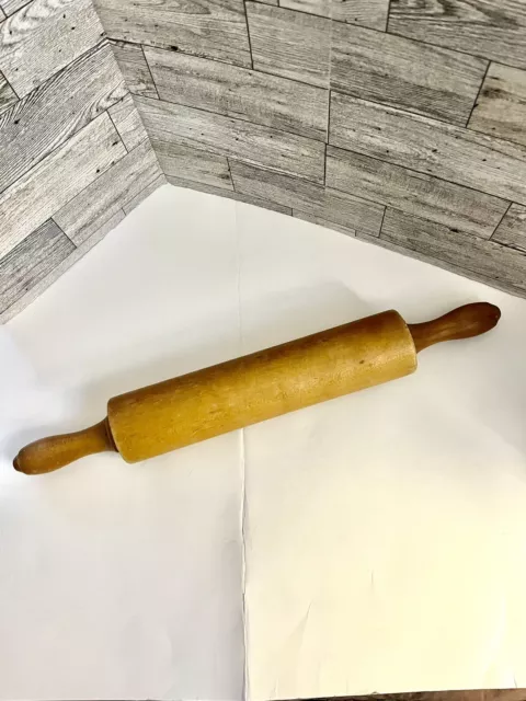 Vintage Wood Rolling Pin Solid Wood Farmhouse Decor/Country Kitchen!