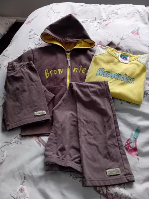 Brownies Uniform Size 30" B1