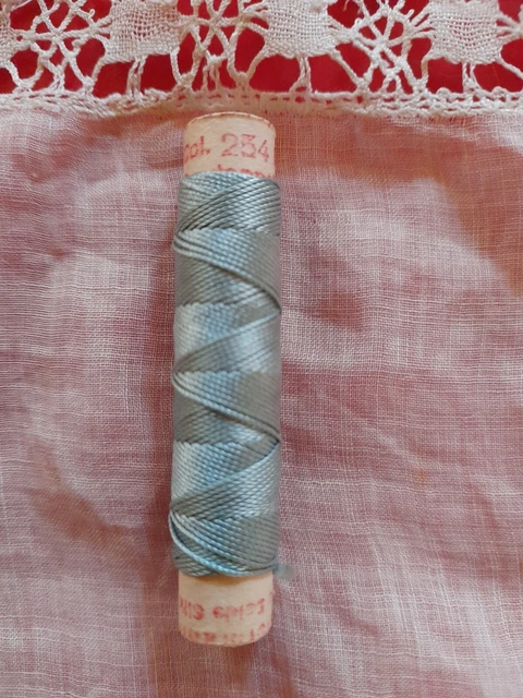 Bobine De Cordonnet Soie Naturelle Zwicky – Flora Marron N°925 – Pour Couture Main