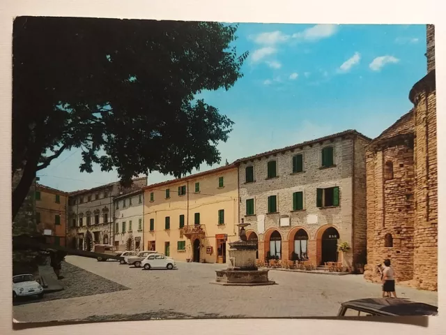 San Leo (Pesaro). Piazza Dante.