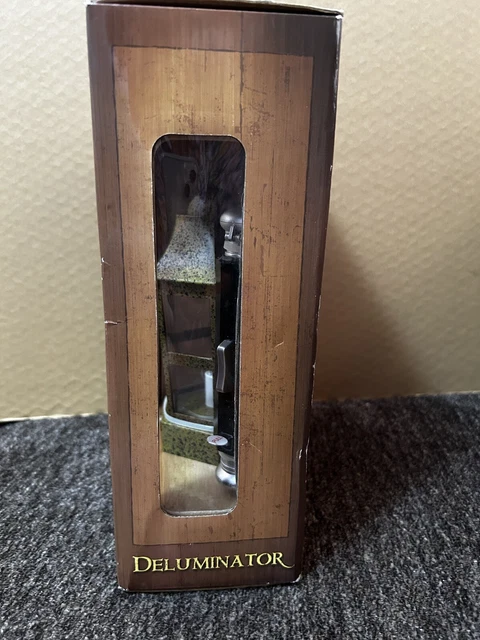 UNIVERSAL STUDIOS WIZARDING World Harry Potter Deluminator and Lantern ...