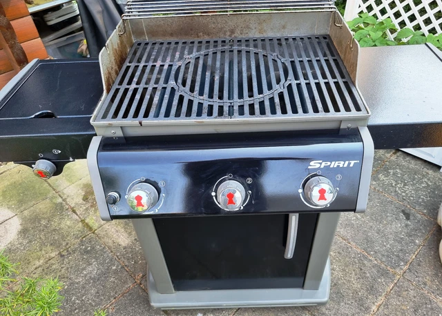 Weber Gasgrill Spirit E320 Original GBS 3 Brenner und Seitenkocher m.Zubehör