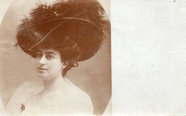 BD659 Carte Photo vintage card RPPC Femme woman mode fashion chapeau