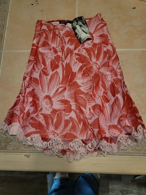 NWT Betsey Johnson pink and red silk floral skirt lace trim size 4 Orig. $126.