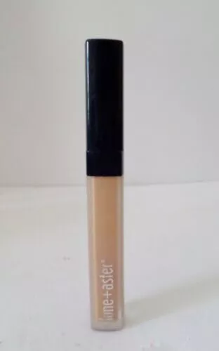 Lune + Aster  HydraBright  Concealer - Med/Deep NWOB  0.22 oz NWOB