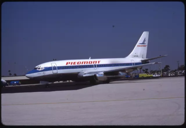 35 mm AIRCRAFT SLIDE N763N PIEDMONT Boeing 737 DATED 1988 #6506