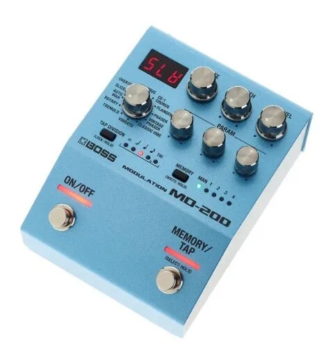 BOSS MODULATION MD-200 Multieffekt für E-Gitarre (Brandneu)