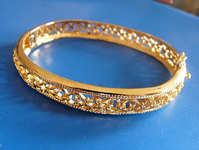 Bracelet ancien en or jaune et roses de diamants