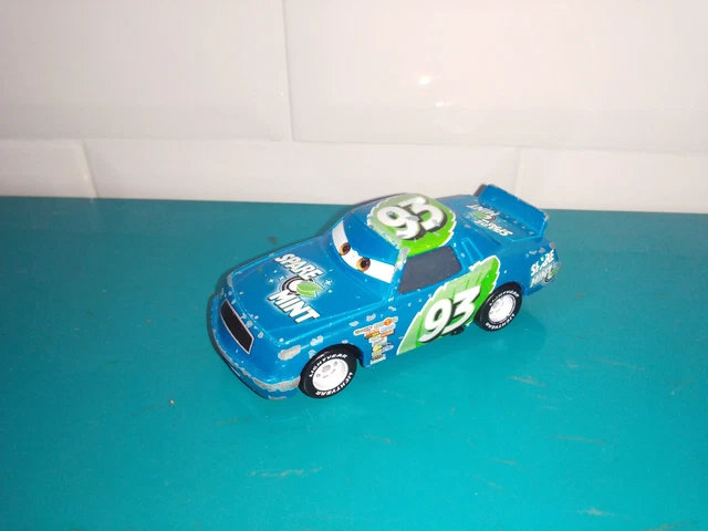 BAC1 Voiture en métal Mattel Cars Disney pixar spare mint n°93 Earnie Gearson