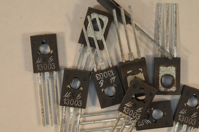 Lot De 10 Transistors MJE13003 NPN - 400V / 1.5A - Boîtier TO126 - Micro Electronics