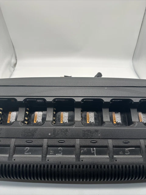 Motorola WPLN4211A Impres 6 Bay Multi-Unit Radio Charger