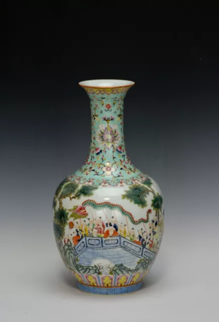 Superb Chinese Qing Qianlong Period Famille Rose Boys in Parade Porcelain Vase