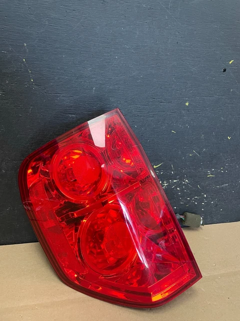 2003 2004 2005 Honda Pilot Left Driver LH Side Tail Light Oem 1051G DG1