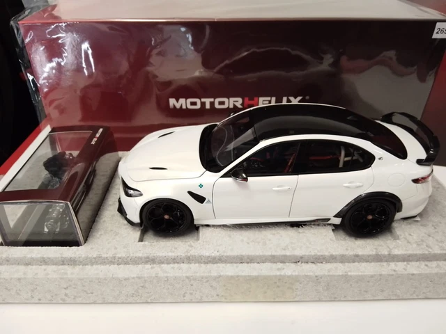 Alfa Romeo Giulia GTAm Rouge 2021 - Miniature 1/18 Motorhelix M89007 - Neuve