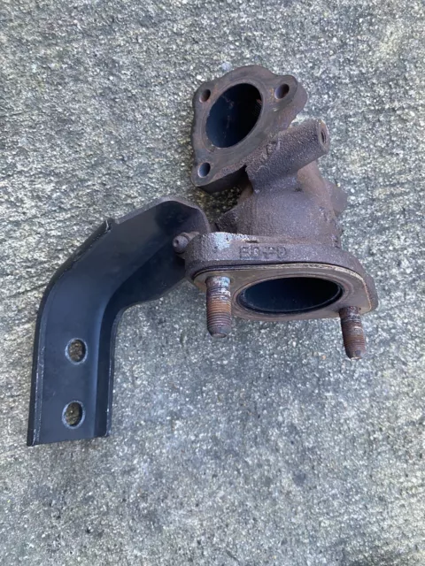 Pipe fixation turbo kia carens 140 cv  2007 à 2010