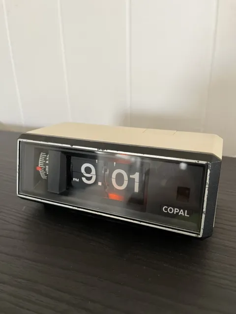 Copal RP-207 Flip Alarm Clock TESTED cream retro