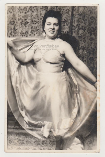 Pretty Cute Young Woman Charming Chubby Lady Girl Unusual Snapshot Old Photo
