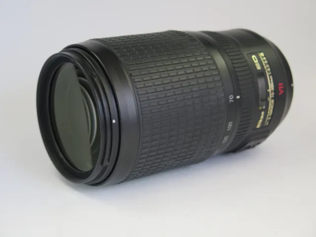 ✅  Nikon AF-S Zoom-Nikkor 70-300 mm F/4,5-5,6 G ED SWM VR IF Tele - Zoomobjektiv