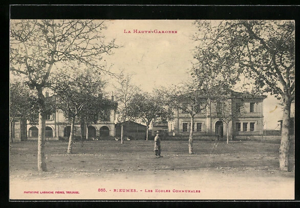 CPA Villemomble – Les Écoles Communales (1361025) – Carte Postale Ancienne Voyagée