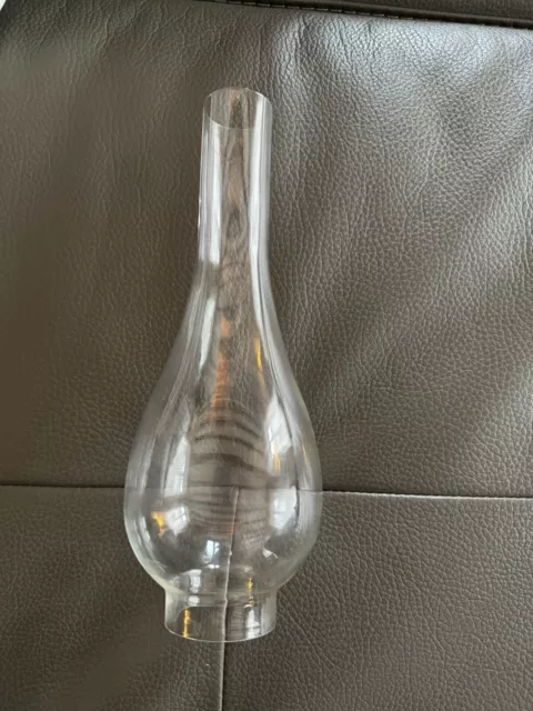 Ancien verre tube Cheminée  Pour Lampe À Pétrole (Diamètre a la base 49mm)