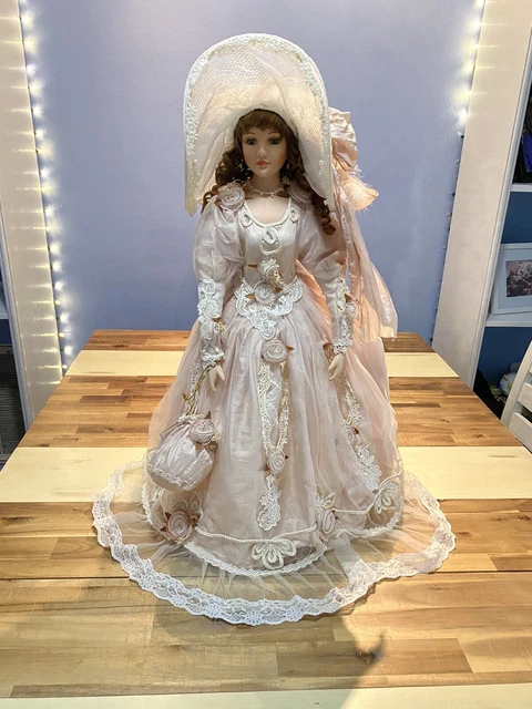 Duck House heirloom doll - Brittany (130 Of 5,000)