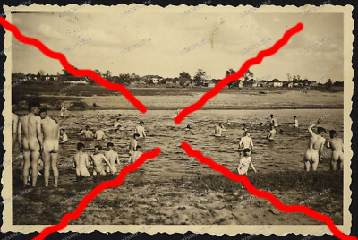 FOTO-RUSSLAND-NACKTE-SOLDATEN-BADEN-OSTFRONT-NUDE-SOLDIERS-2. WELTKRIEG