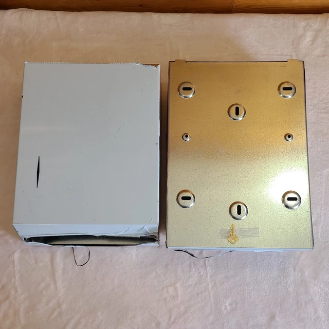 Paper Towel Dispenser Stainless Steel Surface-Mounted w/ Key NEW *SET OF 2*
