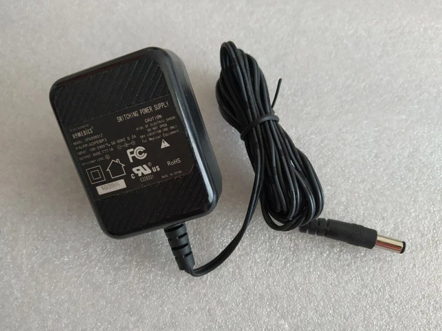 AC/DC Adaptor INPUT:100-240V 50-60Hz 0.2A OUTPUT: 6VDC 1A  5mm plug tip
