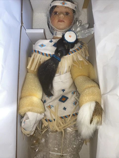 Heritage Signature Collection  Native Indian Porcelain Doll Cholena #40534 New! 2