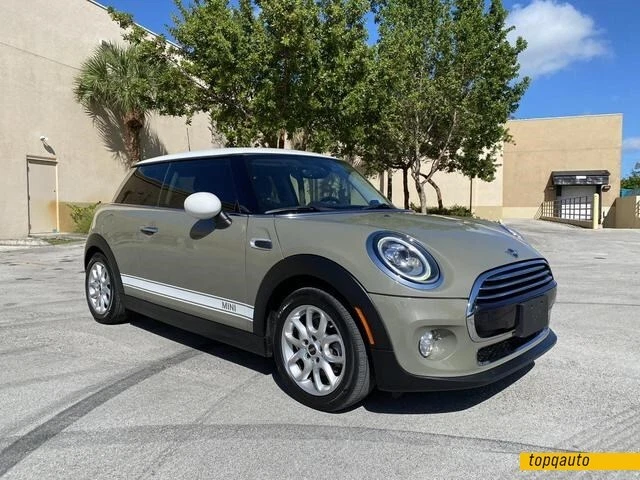 2019 MINI Hardtop 2 Door Cooper Hatchback 2D 2019 MINI Hardtop 2 Door Cooper Hatchback 2D