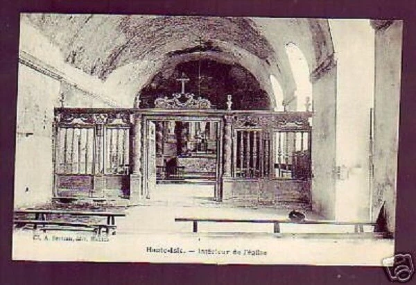 A01319- Haute Isle  Interieur De L'eglise