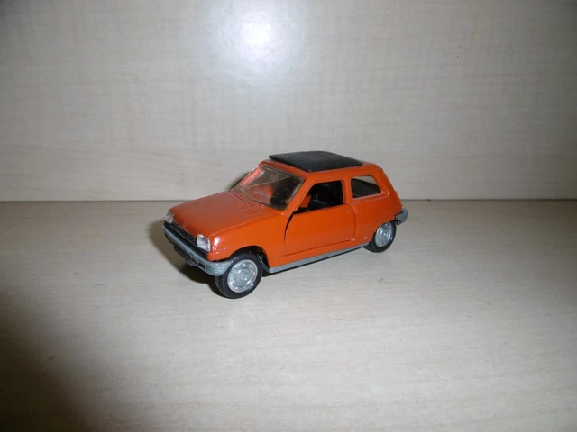 OPO 10 Voiture Miniature Renault 5 R5 Welly 52361W - 8cm Métal Zamac
