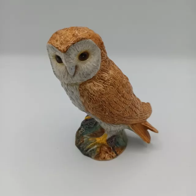 Vintage BESWICK Porcelain ceramic Barn Owl Bird Figurine pattern # 2026