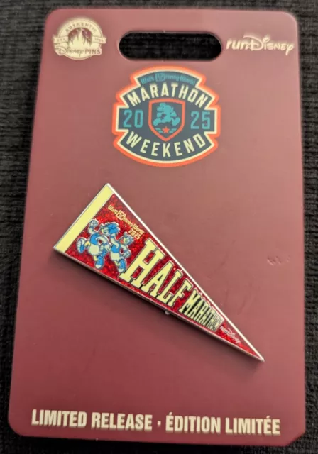 HALF MARATHON PENNANT pin 2025 Walt Disney World 2025 Donald Daisy Duck