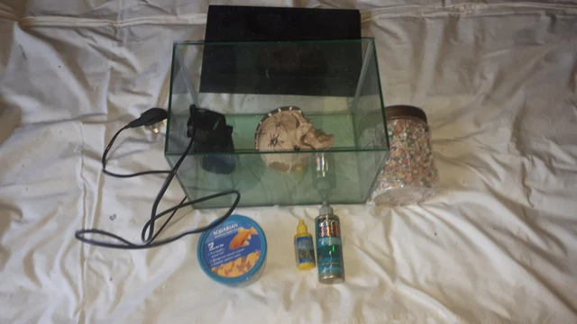 Small Fish Tank / Aquarium with Pump