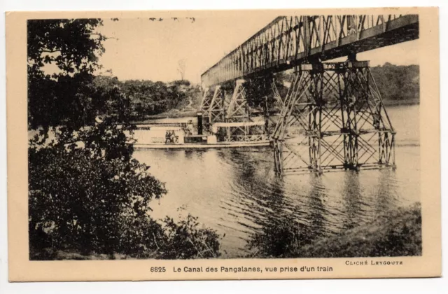 MADAGASCAR colonie française un pont sur le canal des pangalanes, bateau