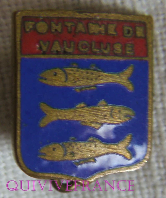 BG6528 - INSIGNE AMICALE DES FRANCS-COMTOIS DU VAUCLUSE