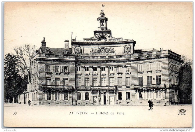 61 ALENCON - L'hotel de ville