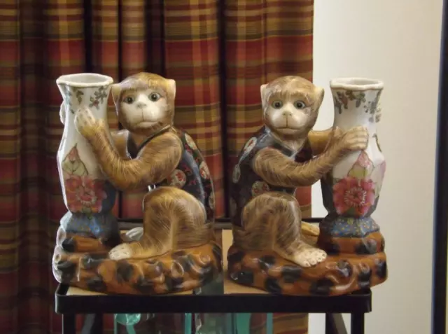 2 Vintage Chinois Singes Tenant Tabac Vase Figurines 8.25 " Grand