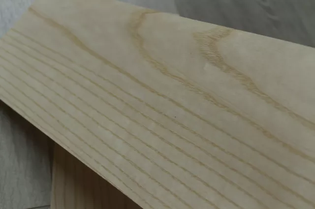 Ash wood veneer, 4 sheets, ~ 46.5 x 15 cm (~18.3 x 5.9")  ~0.6 mm (~1/42″) 3